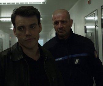 Replay Deux flics sur les Docks - S01 E07 - Une si jolie mort