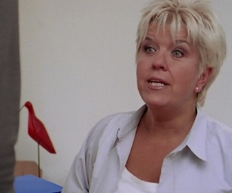 Replay Joséphine, ange gardien - S08 E03 - Robe noire pour un ange