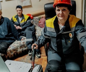 Replay Des Ukrainiennes dans les mines de charbon - ARTE Regards