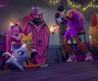 Replay Monster High - Un compagnon si familier