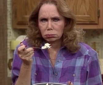 Replay Madame est servie - S03 E07 - C'est chouette la gym