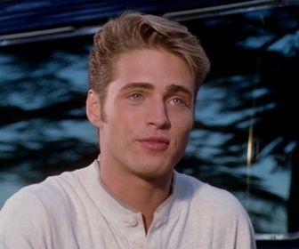 Replay Beverly Hills, 90210 - S02 E07 - Week-end mouvementé