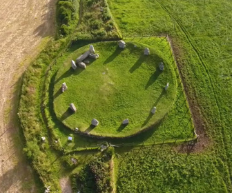 Replay Alien Fiction - S14E2 - Le mystère des monolithes