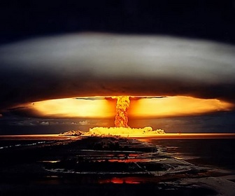 Replay 28 minutes - Menace nucléaire : le grand retour ?