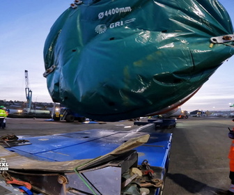 Replay Camions XXL : les rois du convoi exceptionnel - S1E1 - Les as du volant