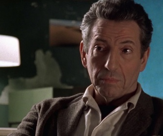 Replay Central nuit - S01 E02 - La Petite Fille dans le placard