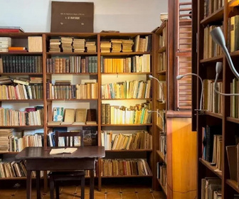 Replay Une maison, un artiste - La maison créole d'Aimé Césaire