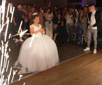 Replay Gitans, manouches, tsiganes : leur vraie vie - S1E2 - Entre tradition et modernité