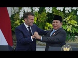 Replay Macron rencontre son grand ami Subianto en Indonésie pour discuter de défense et de commerce