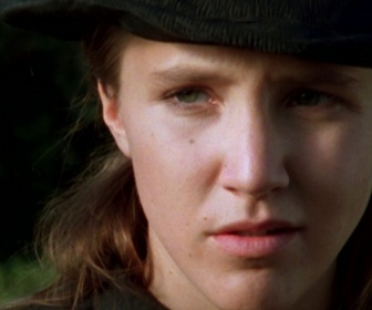 Replay Chez Maupassant - S01 E01 - Histoire d'une fille de ferme