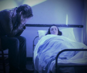 Replay Histoires paranormales - S1E3 - L'exorciste