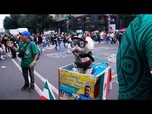 Replay Osito, le chien sauvé qui conquiert les cœurs à la Coupe du monde