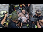 Replay En images, les recherches des survivants après une frappe meurtrière russe sur Kharkiv