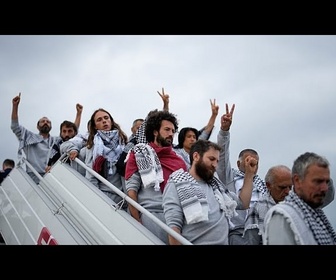 Replay La Turquie accueille les 422 militants de la flottille pour Gaza après expulsion d'Israël
