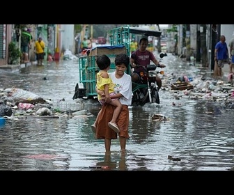 Replay Les Philippines à l'heure du bilan après le passage du super typhon Fung-wong