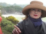 Replay Sur les routes mythiques de France - La route de la Côte d'Emeraude avec Catherine Jacob