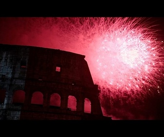 Replay Le Colisée de Rome s'illumine en rose pour une campagne de prévention du cancer du sein