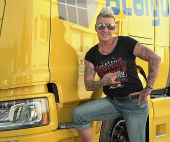 Replay Camions XXL : les reines du volant - S3E4 - Episode 2 - Partie 2