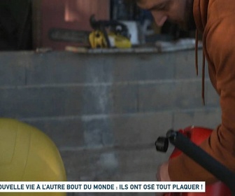 Replay Un jour, un doc - Nouvelle vie à l'autre bout du monde : ils ont osé tout plaquer ! (1/2)