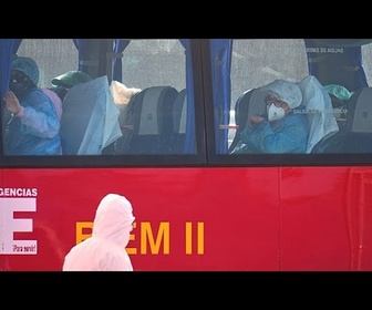Replay À voir : évacuation de passagers d'un navire de croisière touché par le hantavirus à Tenerife