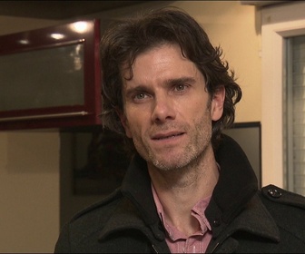 Replay Au nom de la vérité - S04 E60 - L'ombre d'un amant