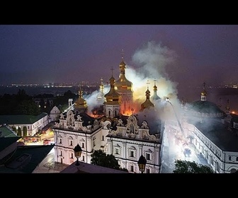 Replay Frappes russes en Ukraine : au moins 11 morts et une cathédrale historique de Kyiv en flammes