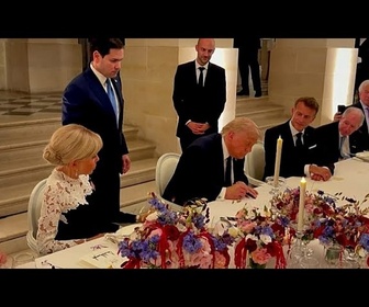 Replay Trump signe l'accord américano-iranien à Versailles