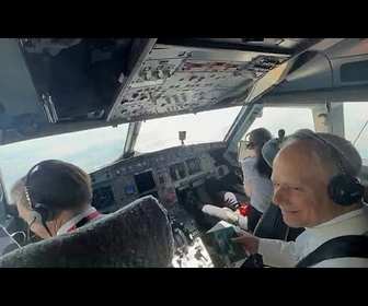 Replay Espagne : le pape Léon XIV rejoint le cockpit en plein vol