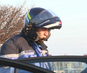 Replay 100 jours avec les gendarmes de Bourgogne - S1E2 - Episode 2