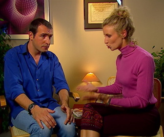 Replay Un gars, une fille - S1E5 - Chez le psy (1)