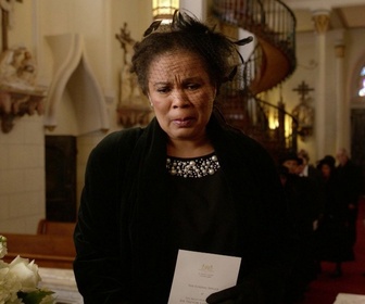 Replay Graves - S01 E05