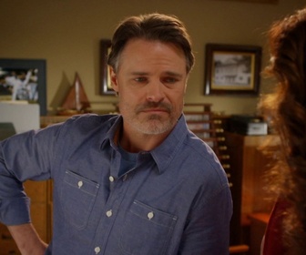 Replay Retour à Cedar Cove - S01 E04 - Réunion