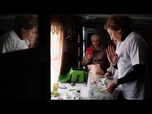 Replay Ukraine : une clinique mobile prodigue des soins vitaux aux communautés vivant non loin de la...