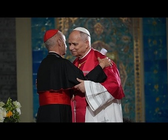Replay À Alger, le pape Léon XIV brave la pluie pour une messe historique