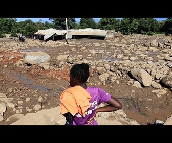 Replay Kenya : le bilan du glissement de terrain atteint 26 morts, les crues soudaines stoppent les secours