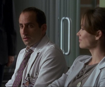 Replay Dr House - S04 E13 - Trop gentil pour être vrai