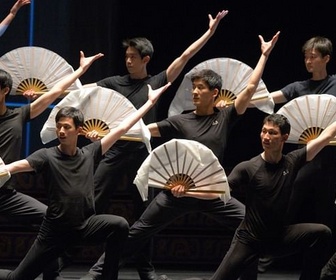 Replay Enquête sur la face cachée des spectacles Shen Yun - Sources