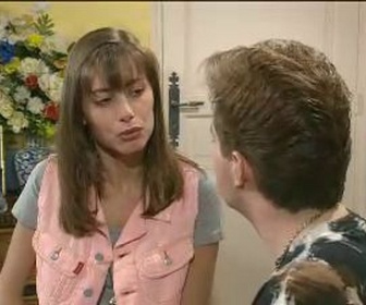 Replay Le miel et les abeilles - S04 E10 - Chanson inachevée