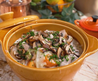 Replay Tous en cuisine - Blanquette de veau et crumble de poire