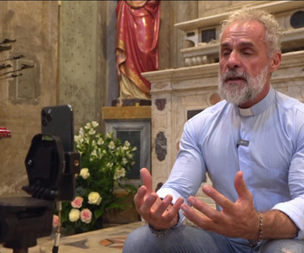 Replay Focus - Le Vatican mise sur le numérique : la bonne parole des prêtres influenceurs