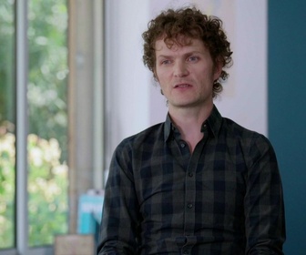 Replay Petits secrets en famille - Pourquoi ma femme me cache sa grossesse ? - Famille Tabary