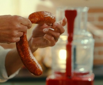 Replay Petits Plats en équilibre - Saucisse de Montbéliard pochée et purée de fenouil au parmesan