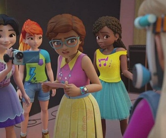 Replay Friends : Cinq filles en mission - Marchez à droite