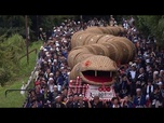 Replay Un serpent géant en bambou défile dans un village japonais