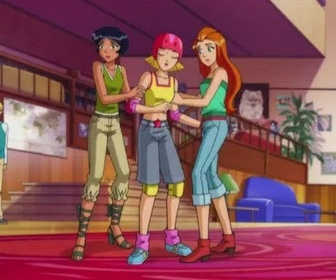 Replay Totally Spies - La chute du skateur
