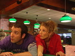 Replay Un gars, une fille - S4E57 - Dans une salle de jeux