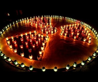 Replay Les Ukrainiens commémorent les 40 ans de la catastrophe de Tchernobyl