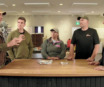 Replay Le mystère d'Oak Island : la course au trésor - S11E3 - Charges lourdes