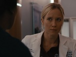 Replay Chicago Med - S10 E03 - L'ère du doute