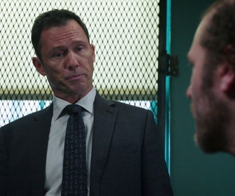 Replay New York Police Judiciaire - S22 E17 - Juge et partie